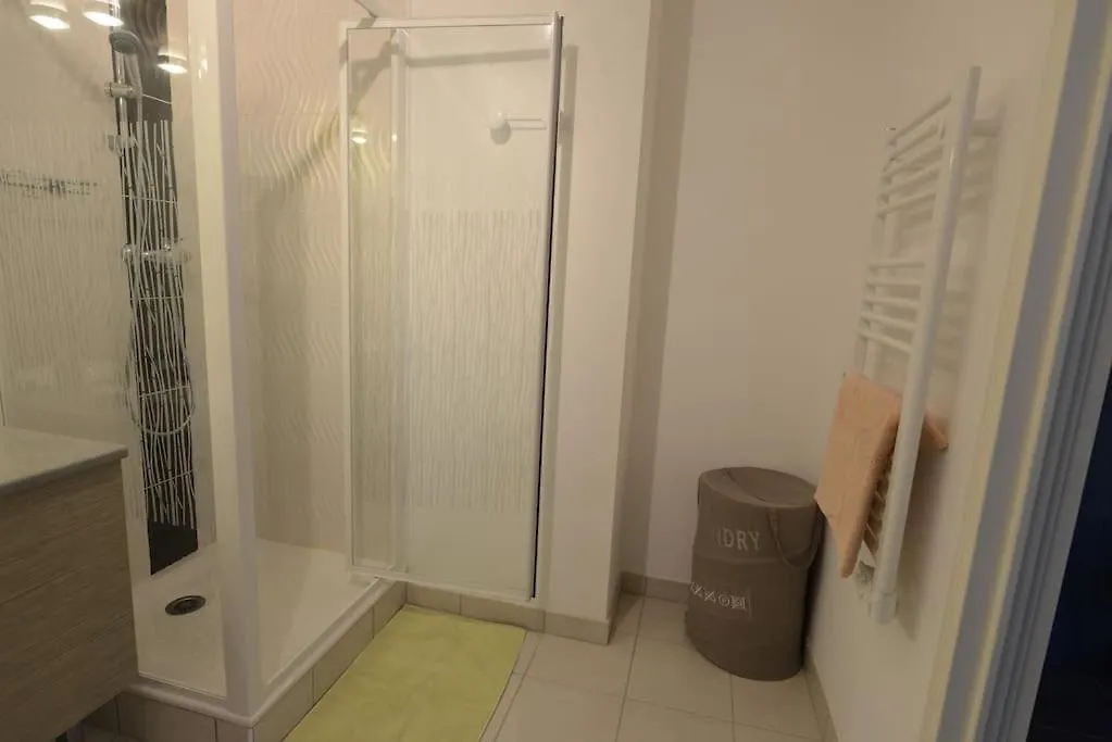 Au Gre Des Vagues, Vue Mer, Wifi, Piscine Chauffee Concarneau Apartment