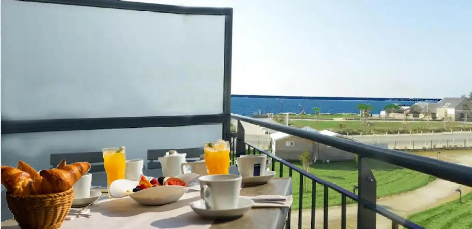 Apartment Au Gre Des Vagues, Vue Mer, Wifi, Piscine Chauffee Concarneau France